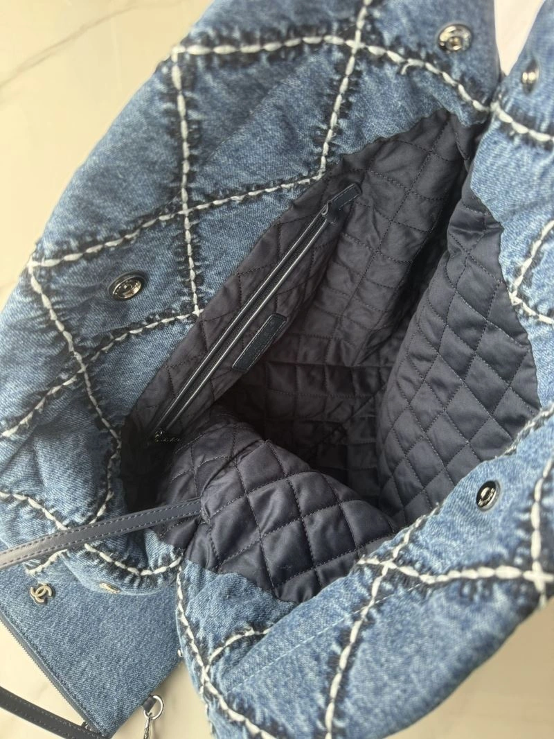 Chanel Gabrielle Bags 4049C-0251