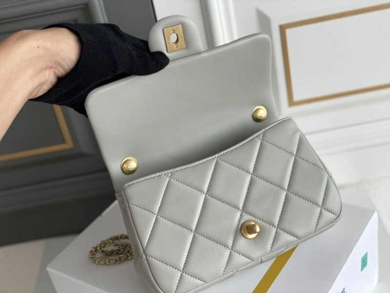 Chanel CF Series Bags 4049D-0044