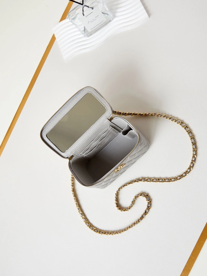 Chanel Cosmetic Bags 4049D-0111