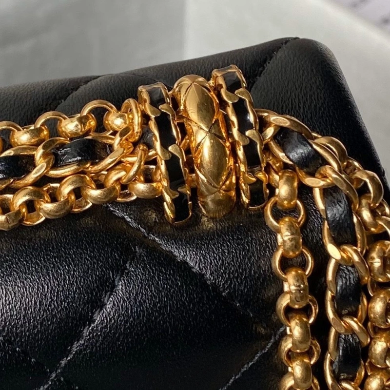 Chanel 19 Bags 4049H-0130