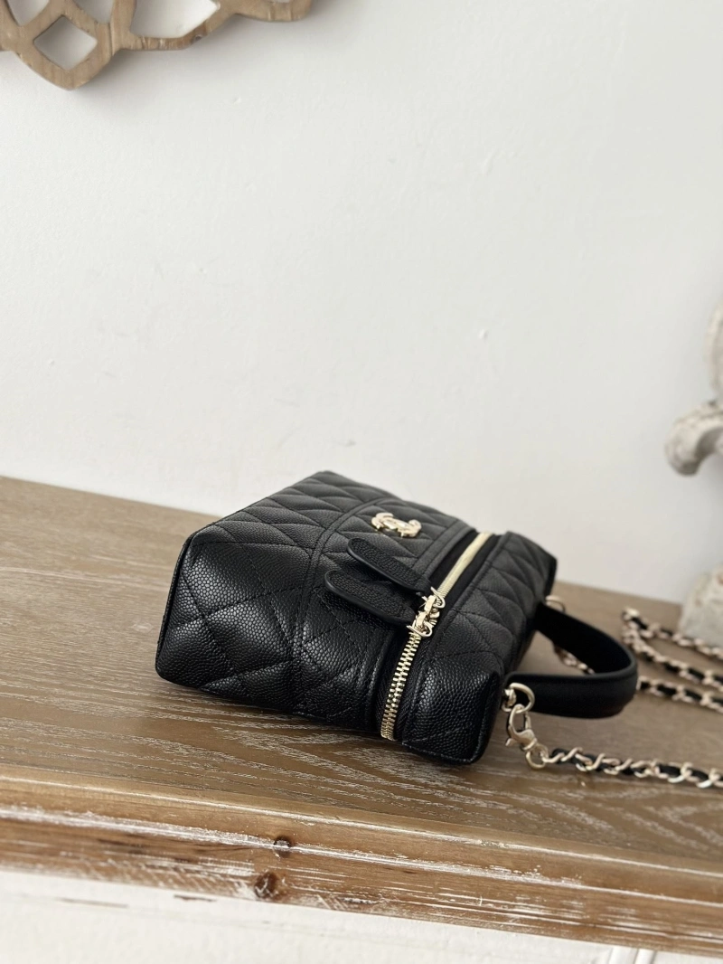 Chanel Cosmetic Bags 4049H-0230