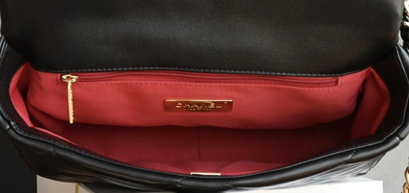 Chanel 19 Bags 4049H-0293