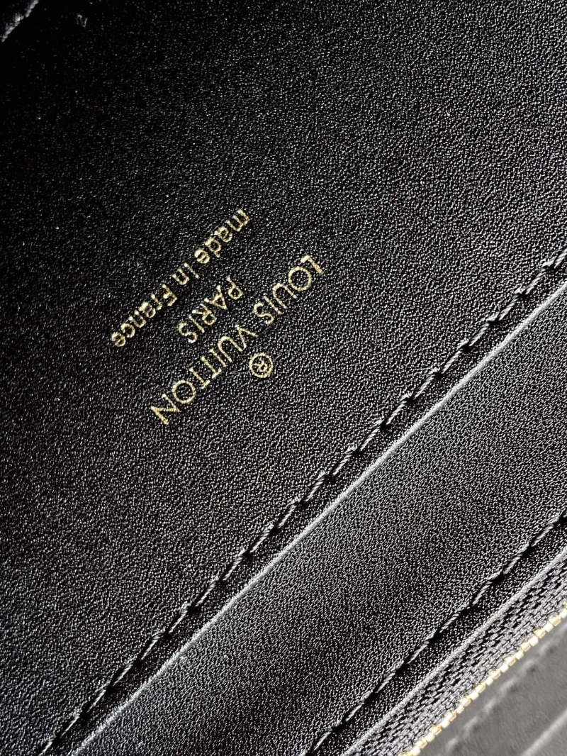 LV Capucines Bags 4056A-0061