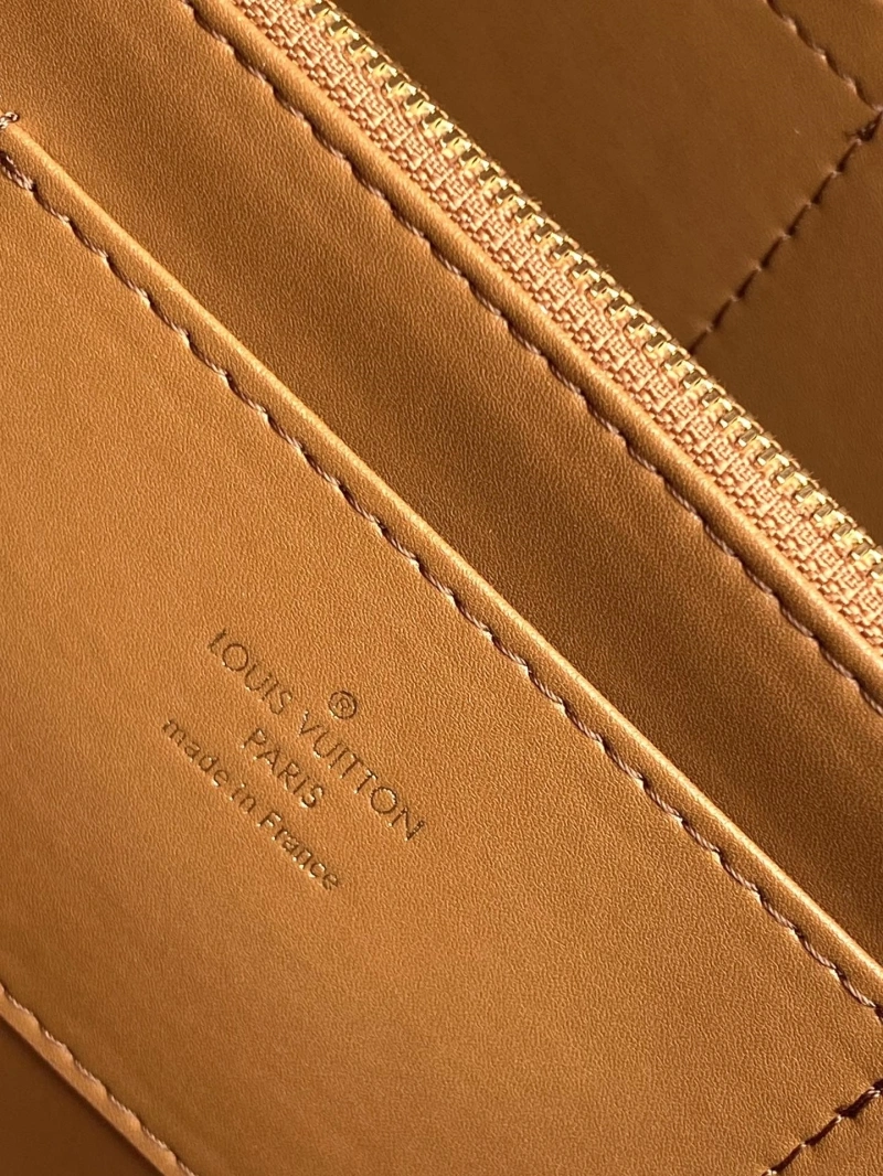 LV Capucines Bags 4056A-0062