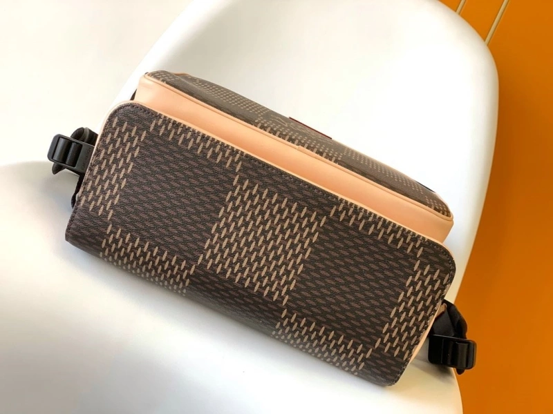 LV Backpacks 4056C-0003