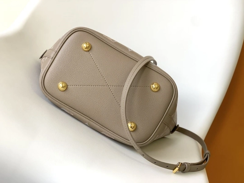 LV Shopping Bags 4056C-0017