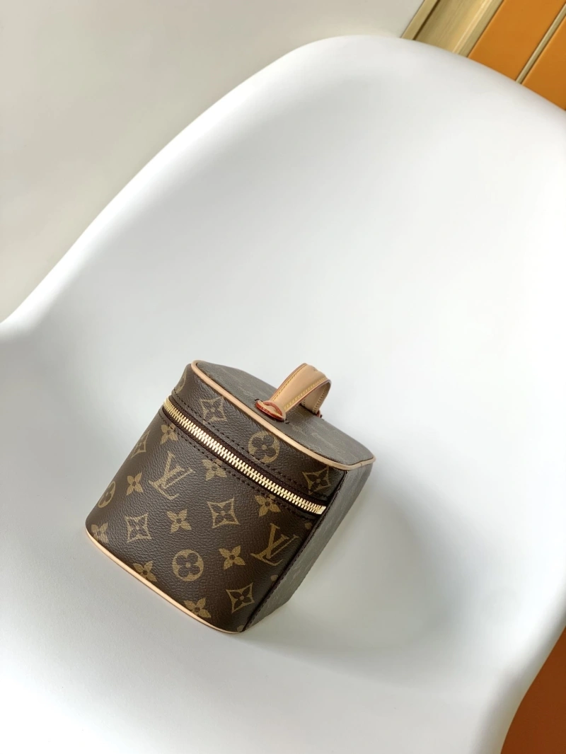 LV Cosmetic Bags 4056C-0066