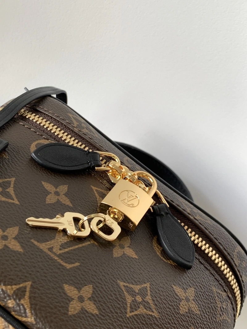 LV Cosmetic Bags 4056C-0074