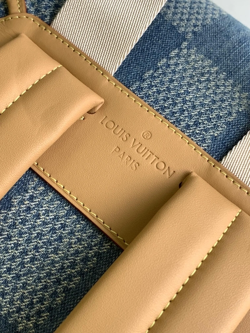 LV Backpacks 4056D-0403