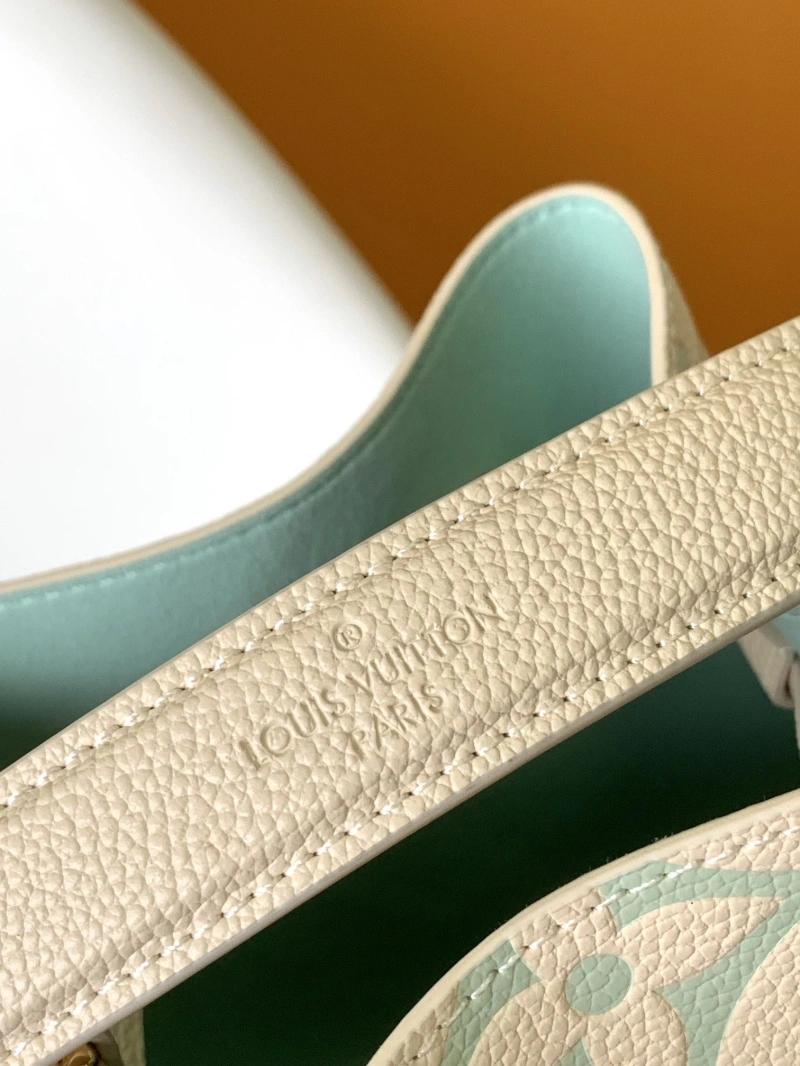 LV Bucket Bags 4056D-0436