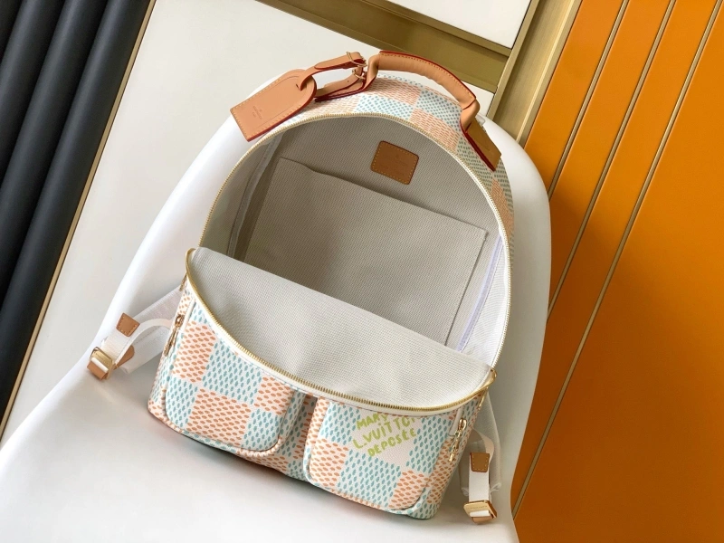 LV Backpacks 4056D-0519