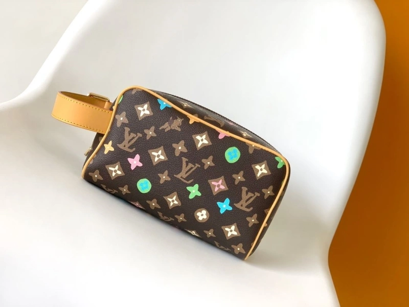 LV Cosmetic Bags 4056D-0522