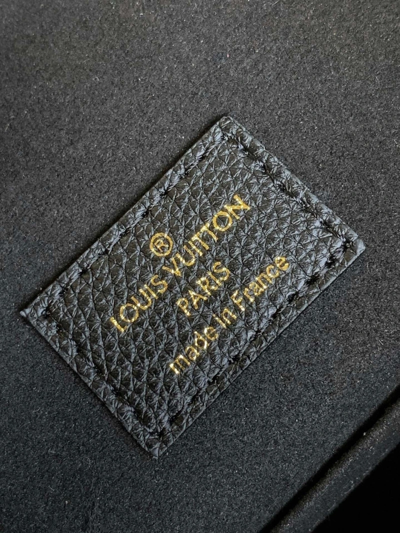 LV Backpacks 4056D-0524