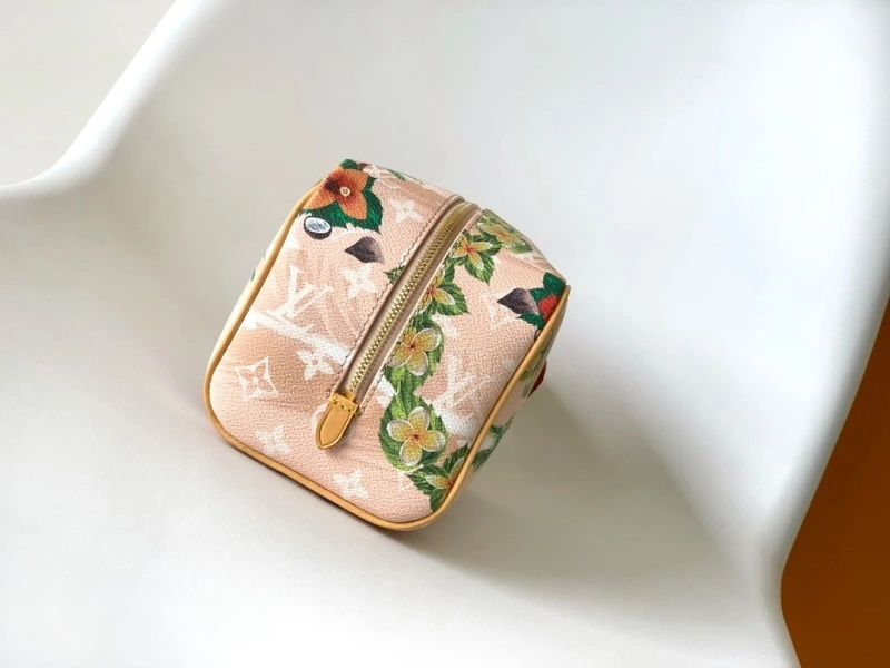 LV Cosmetic Bags 4056D-0533