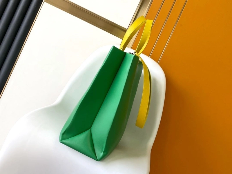 LV Shopping Bags 4056F-0404