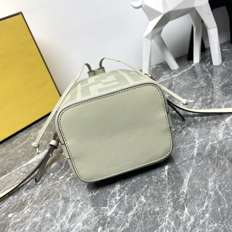 Fendi Bucket Bags 4081-0037