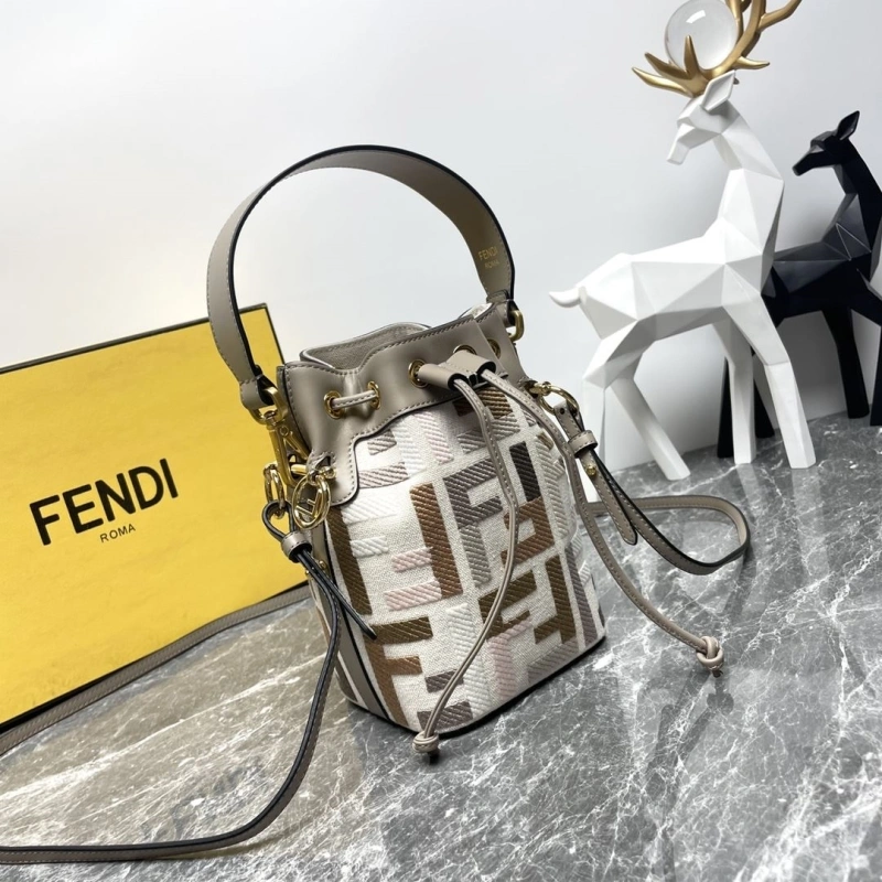 Fendi Bucket Bags 4081-0038