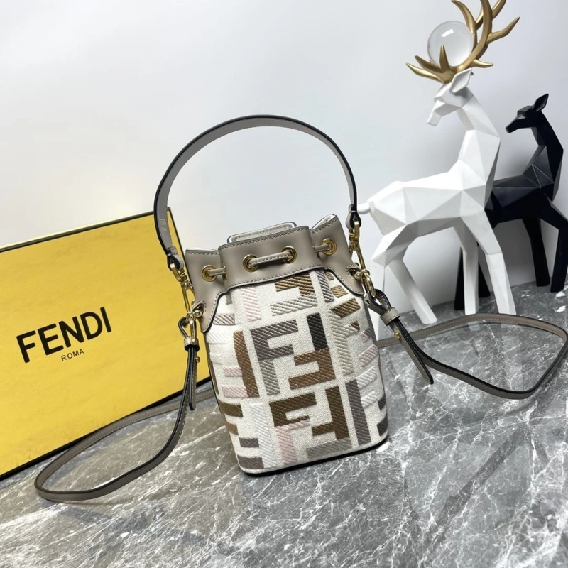 Fendi Bucket Bags 4081-0038