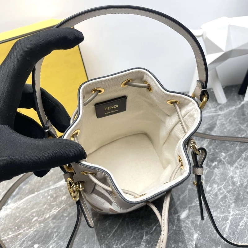 Fendi Bucket Bags 4081-0038