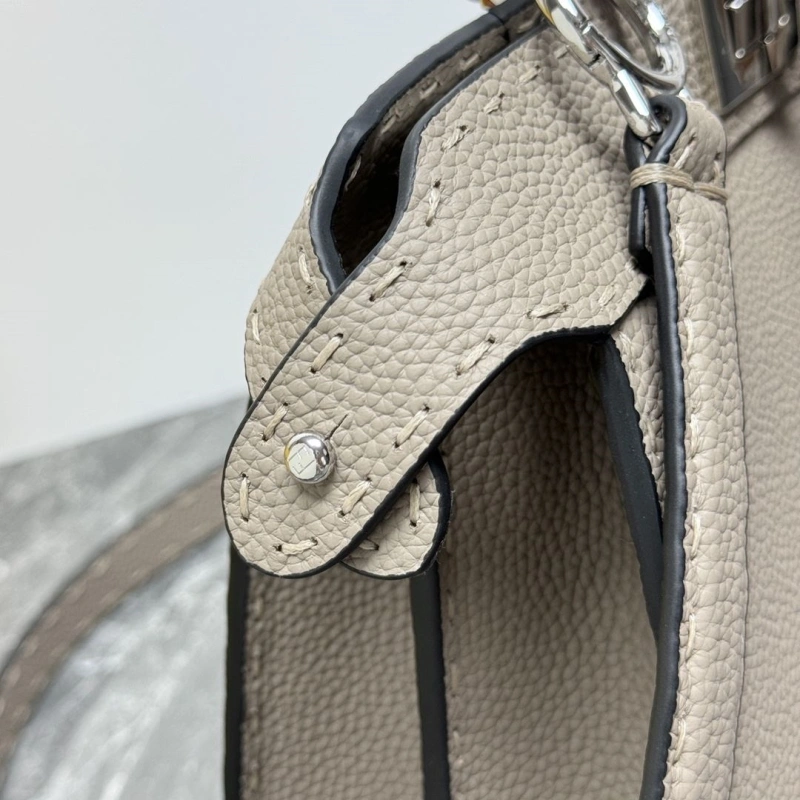 Fendi Top Handle Bags 4081-0043