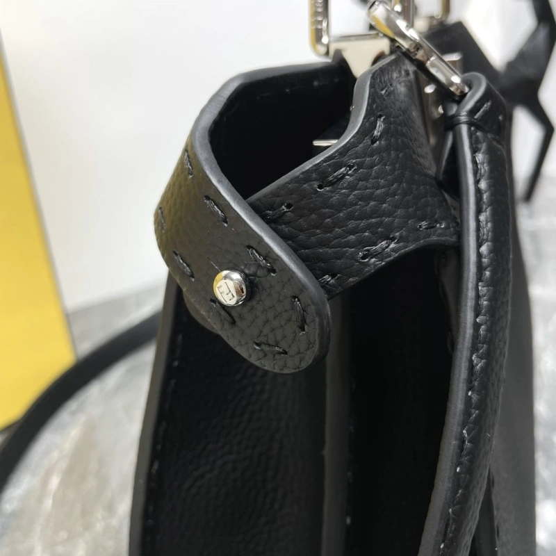 Fendi Top Handle Bags 4081-0044