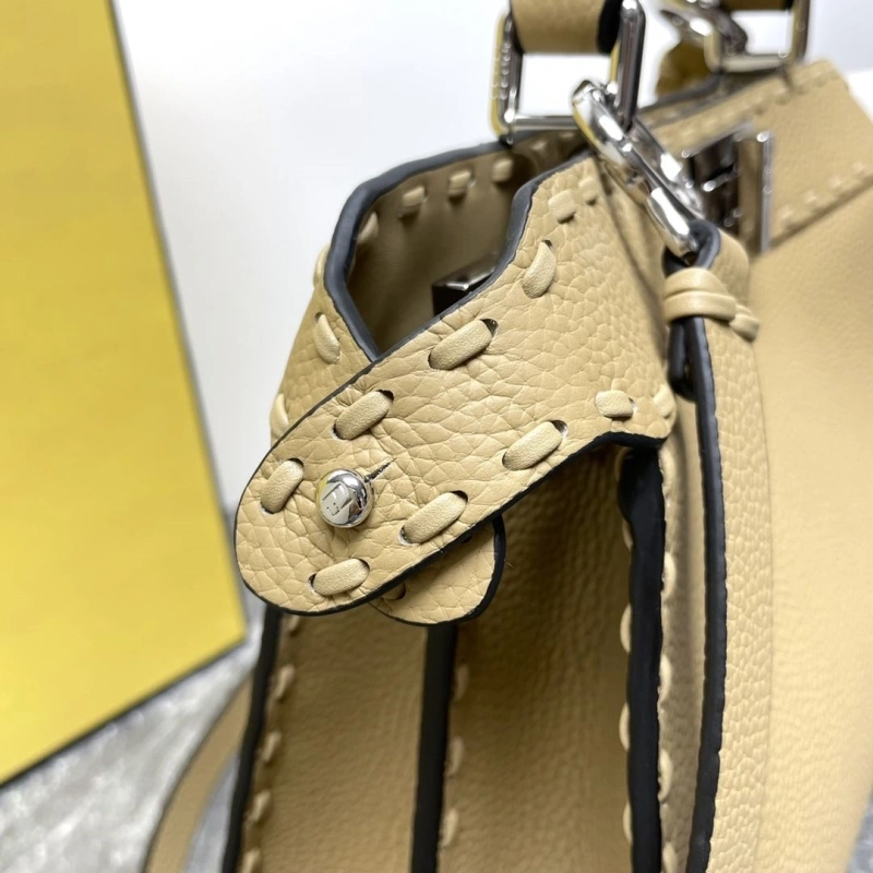 Fendi Top Handle Bags 4081-0047