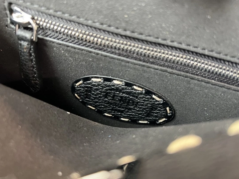 Fendi Top Handle Bags 4081-0061