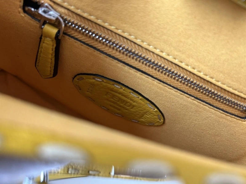 Fendi Top Handle Bags 4081-0062