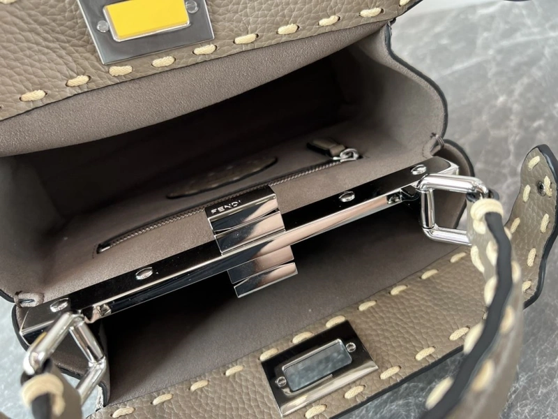 Fendi Top Handle Bags 4081-0065