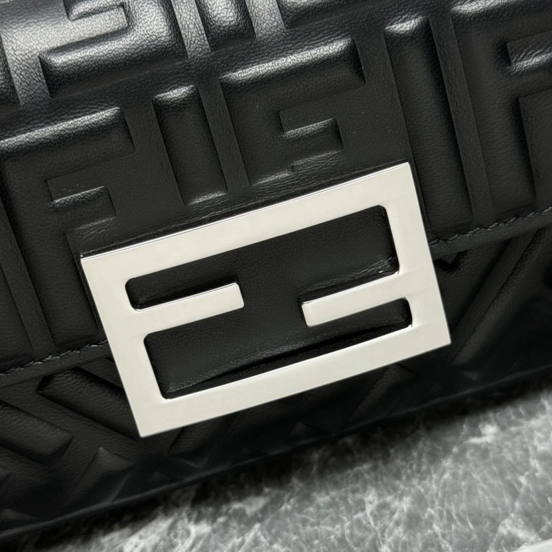 Fendi Baguette Bags 4081-0069