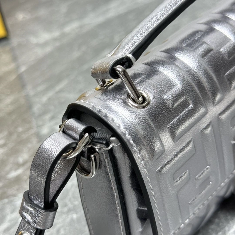 Fendi Baguette Bags 4081-0070
