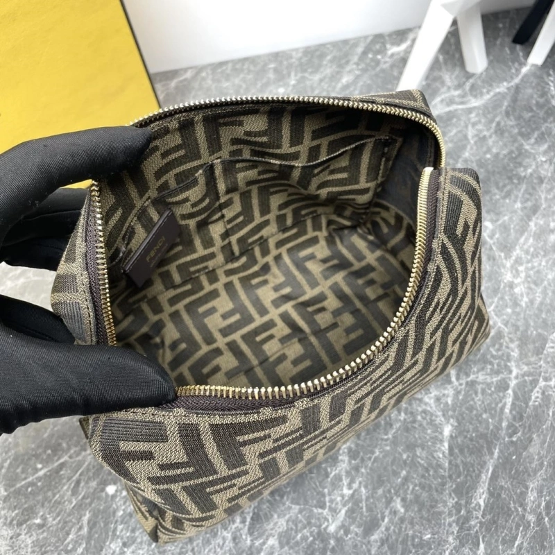 Fendi Cluth Bags 4081-0075