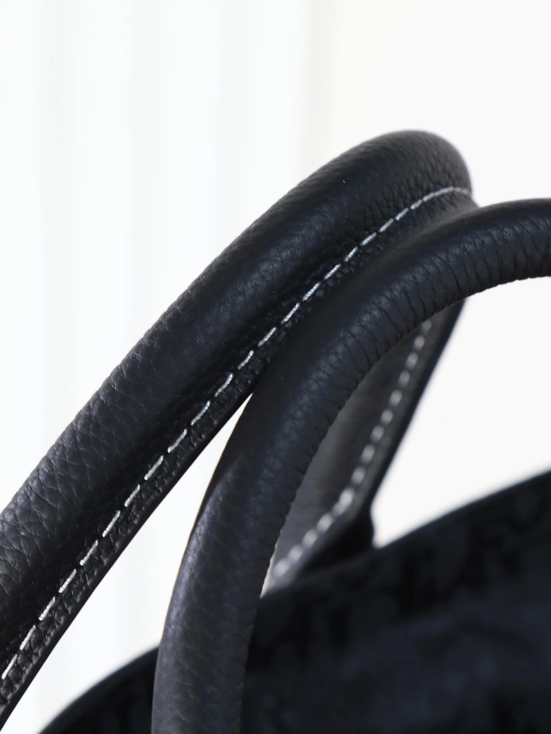 Dior Top Handle Bags 4081-0975