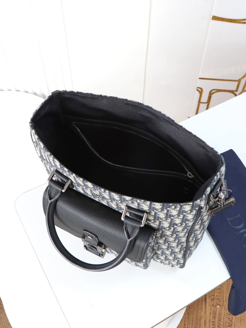 Dior Top Handle Bags 4081-0977