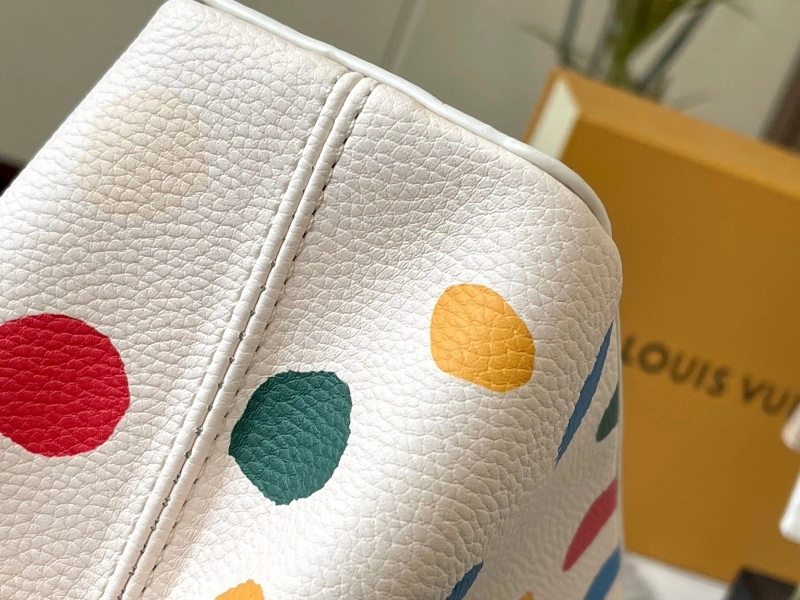 LV Capucines Bags 4081B-0274