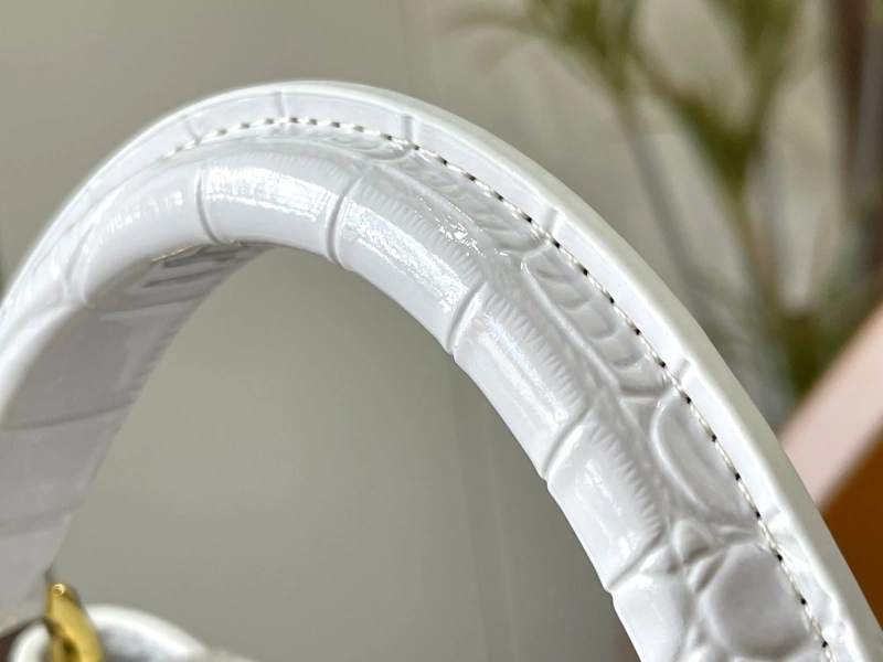 LV Capucines Bags 4081B-0286