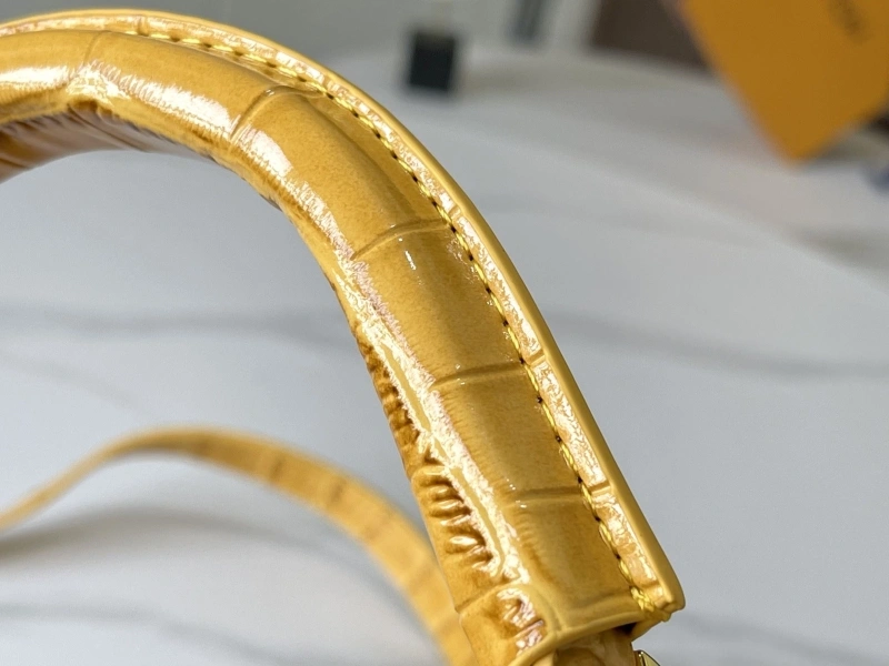 LV Capucines Bags 4081B-0292