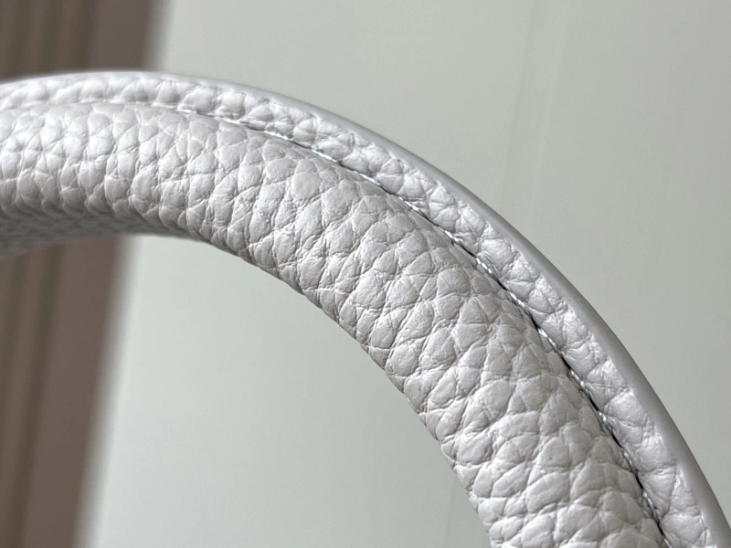 LV Capucines Bags 4081B-0329