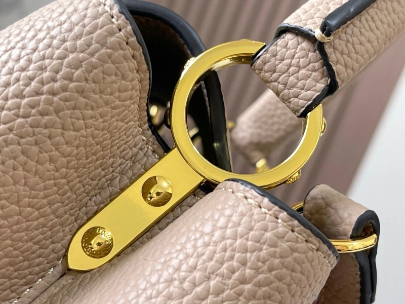 LV Capucines Bags 4081B-0404