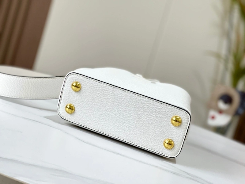 LV Capucines Bags 4081B-0415