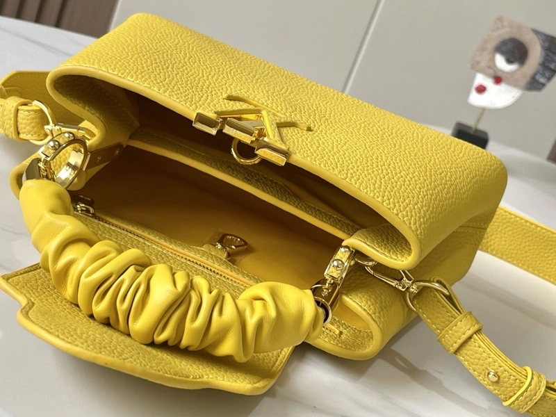 LV Capucines Bags 4081B-0427