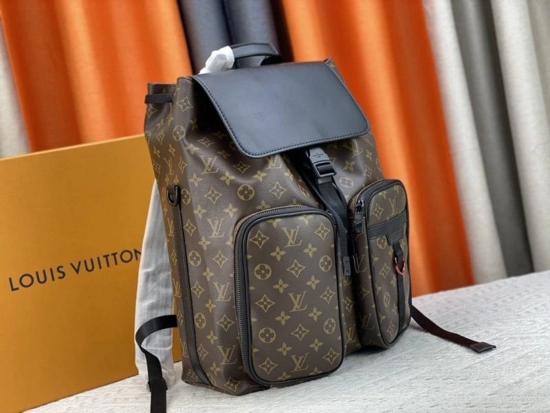 LV Backpacks 4081B-0490