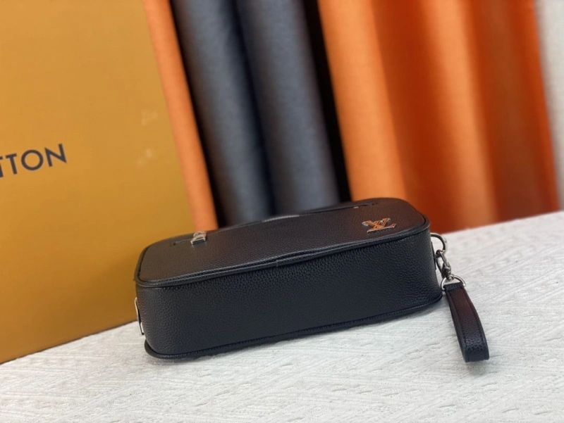 LV Clutch Bags 4081B-0517