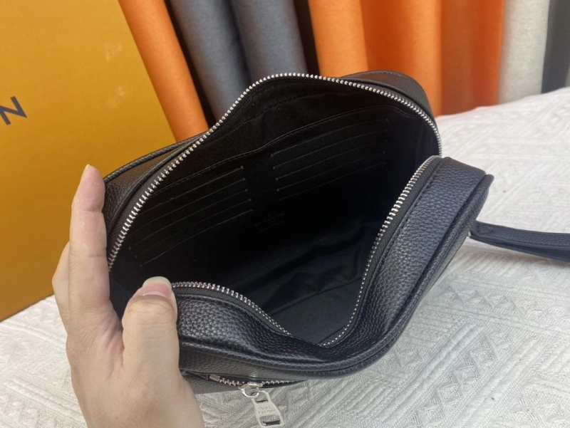 LV Clutch Bags 4081B-0517