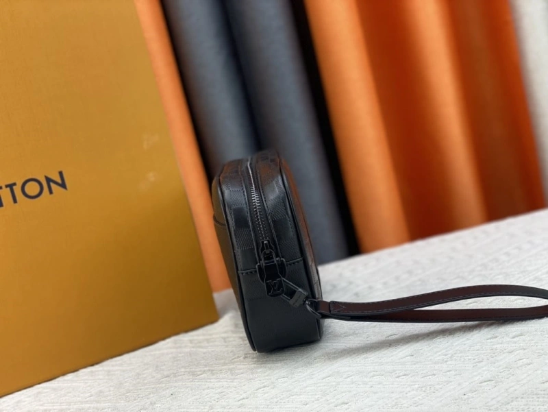 LV Clutch Bags 4081B-0518