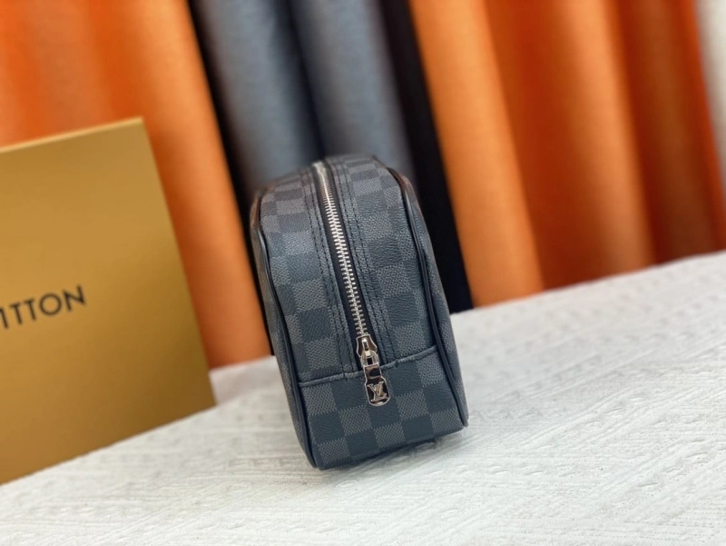 LV Cosmetic Bags 4081B-0532