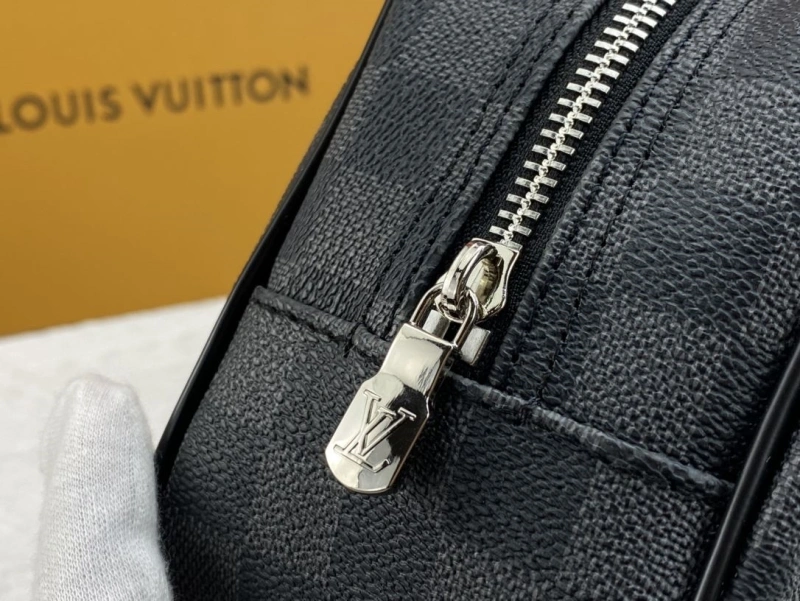 LV Cosmetic Bags 4081B-0532