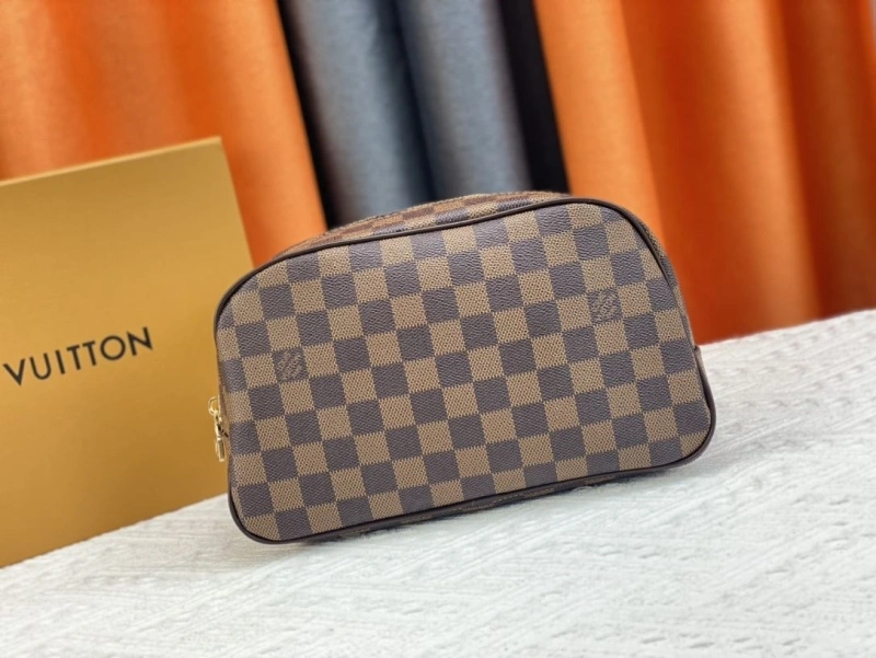 LV Cosmetic Bags 4081B-0533