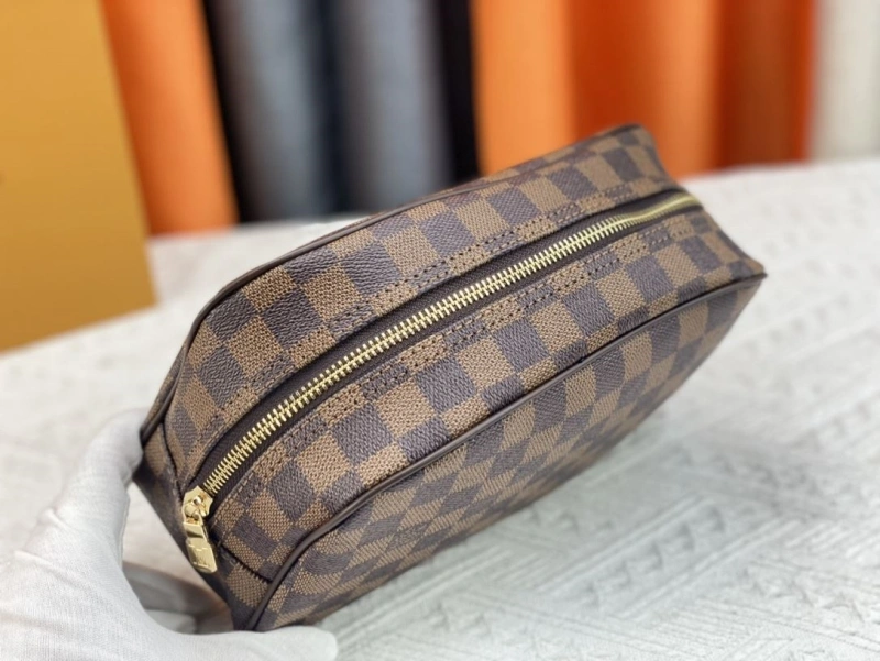 LV Cosmetic Bags 4081B-0533