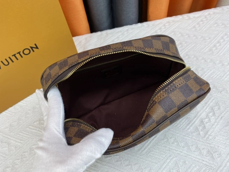 LV Cosmetic Bags 4081B-0533